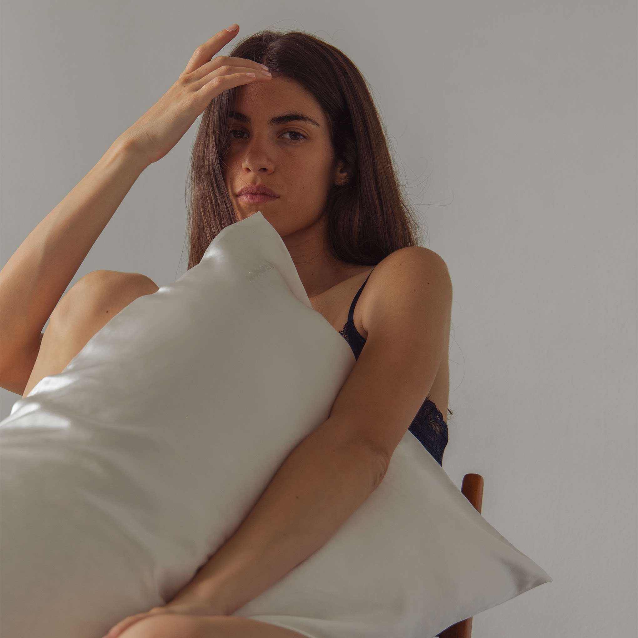 Akoya Pearl Silk Pillowcase (King Size)