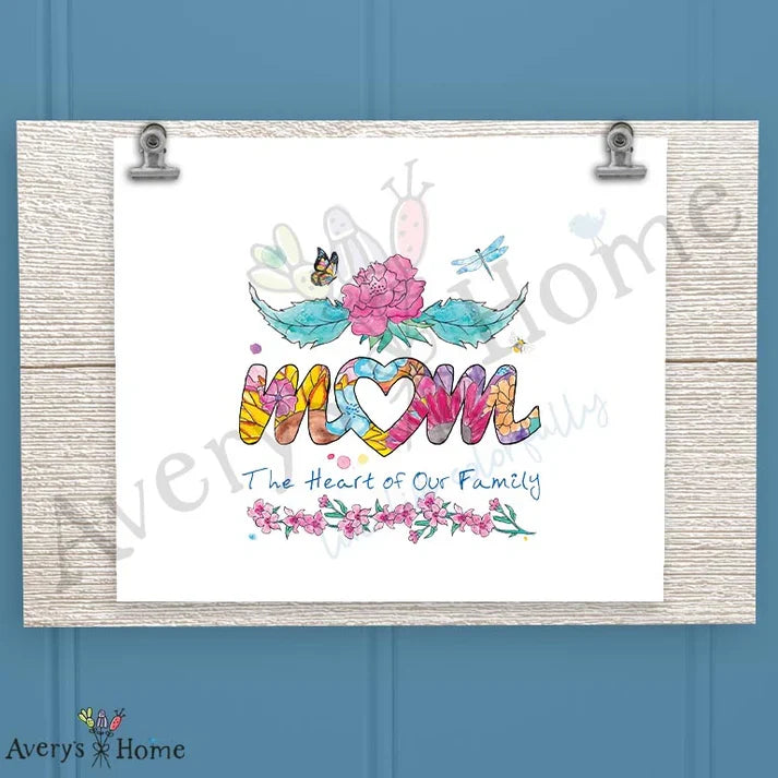 Mom is the Heart of the Family Frosted Drinking Glass