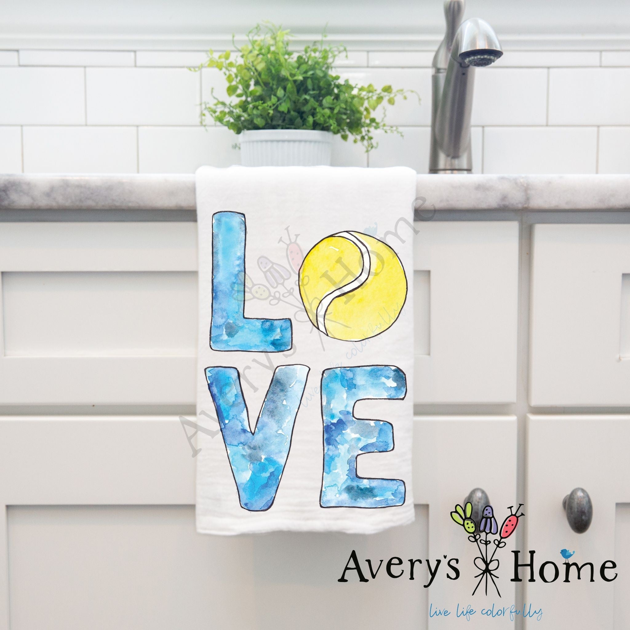 Tennis LOVE dish towel design detail