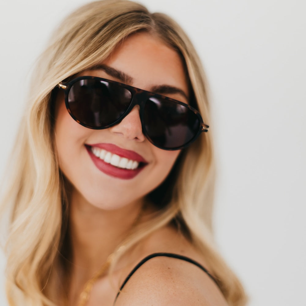 Retro Oval Flat Sunglasses